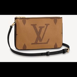 Louis Vuitton double zip pochette